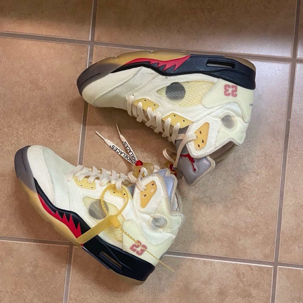 Off-white x Jordan 5 sail